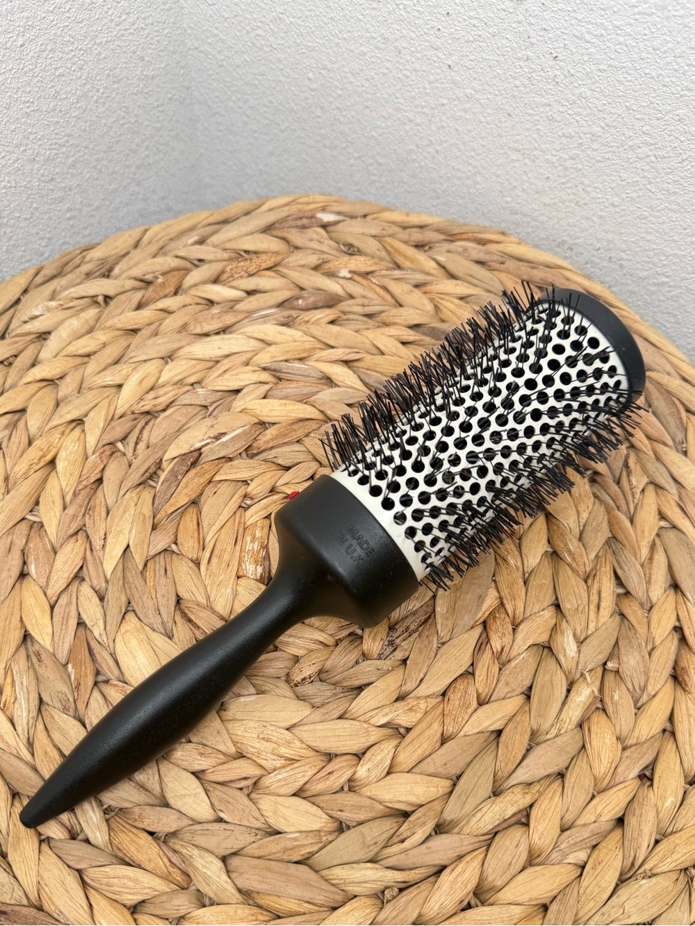 Denman Professional Round Vent Brush - Black/White Blow Out Dry